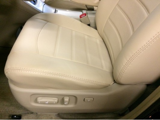 Авточехлы на Toyota Highlander 2 Авточехлы на Toyota Highlander 2